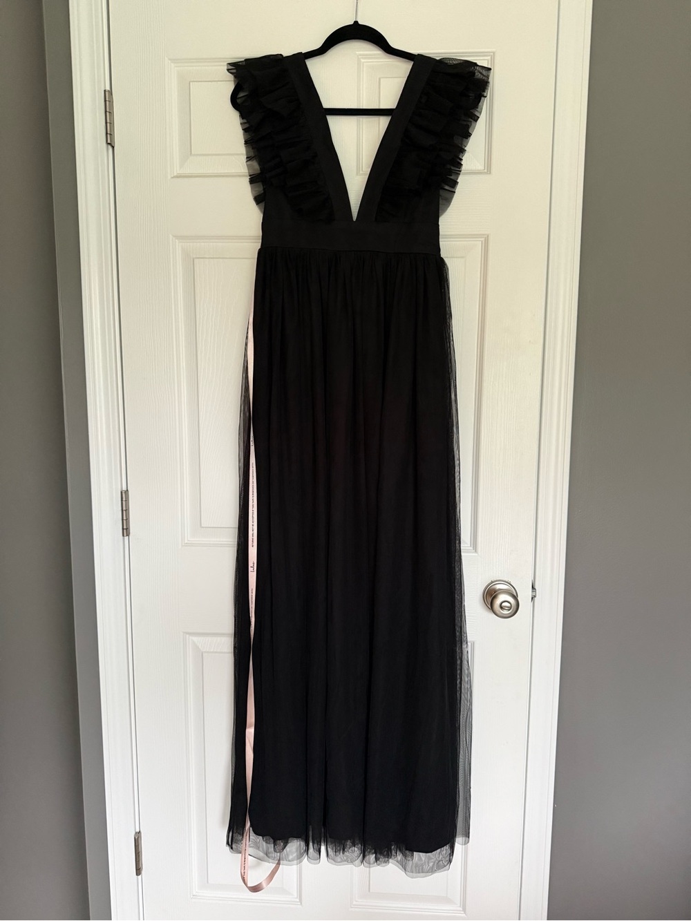 Black Ruffle V-Neck Long evening dress